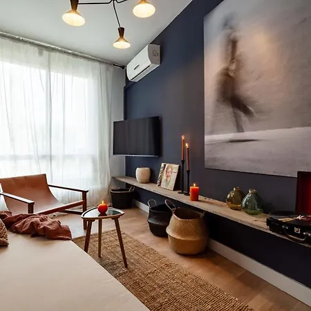 Elegant 4 Bedroom By Plaza Catalunya Barcelona