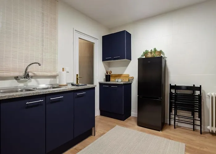 The Collection - Plaza Catalunya Cozy 4 Bedroom *